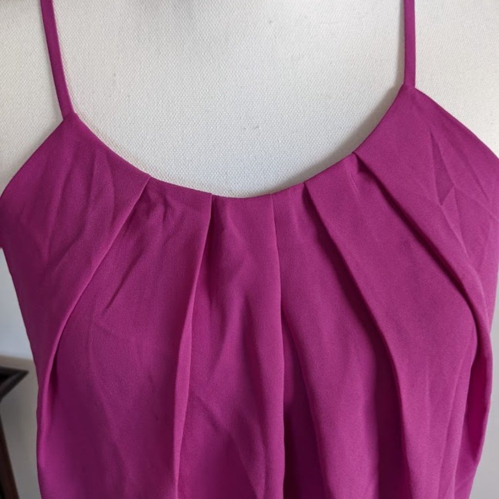 Express Pink Tank Top. - Picture 3 of 8